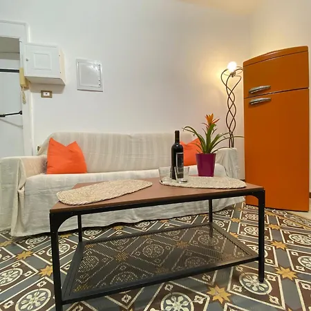 L ' Aurora Apartment *